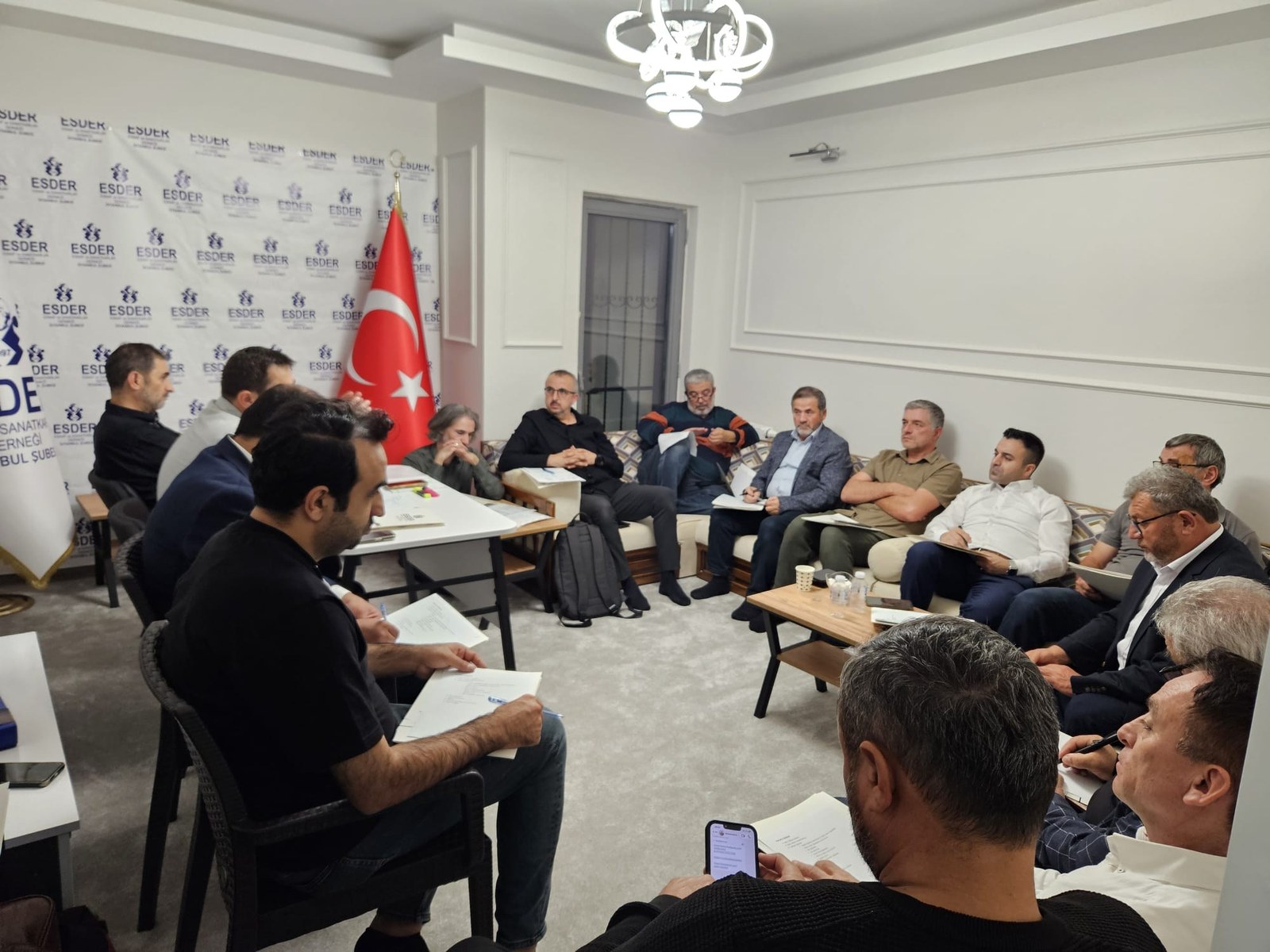 ESDER İstanbul il merkezinde ilk toplantısını gerçekleştirdi